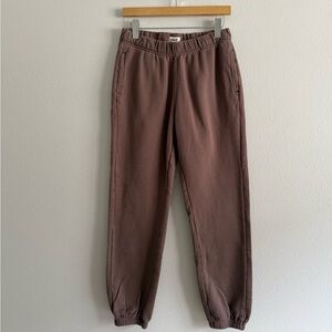 Pact Essential Loopback Terry Organic Cotton Sweatpants in Taupe Sz M